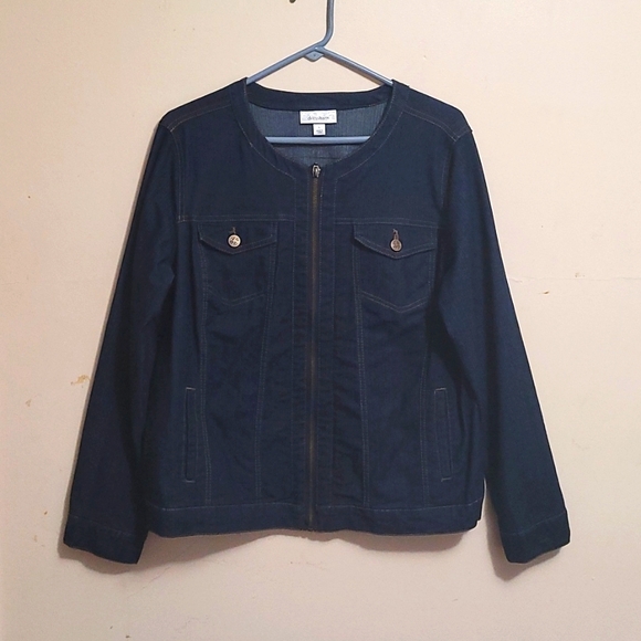 Jacket - Picture 1 of 3